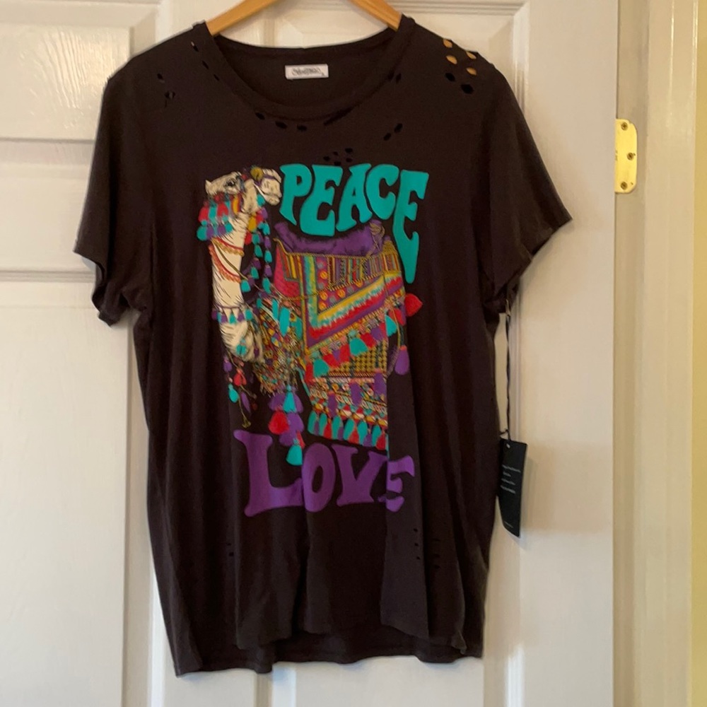 Lauren Moshi peace love camel tee